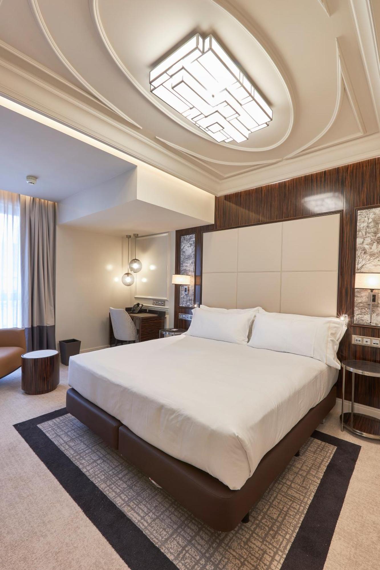 Doubletree By Hilton А-Корунья Екстер'єр фото